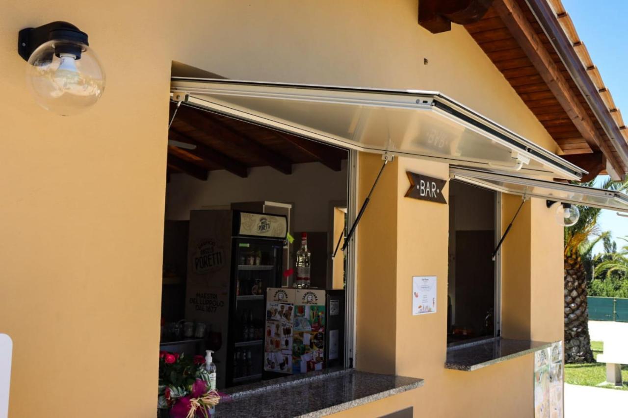 Agriturismo Il Casale Di Monica Rivotorto Eksteriør billede