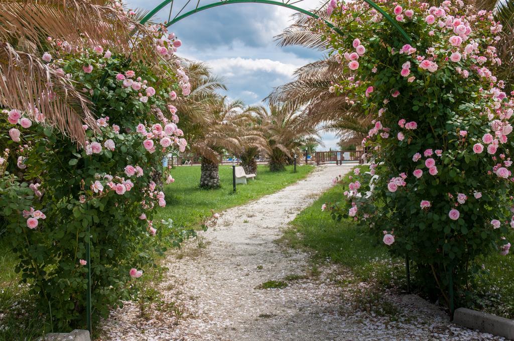 Agriturismo Il Casale Di Monica Rivotorto Eksteriør billede