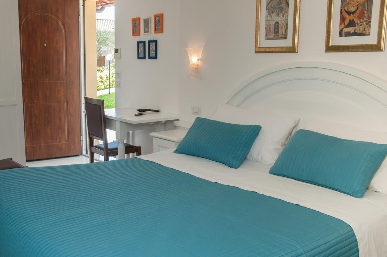 Agriturismo Il Casale Di Monica Rivotorto Eksteriør billede