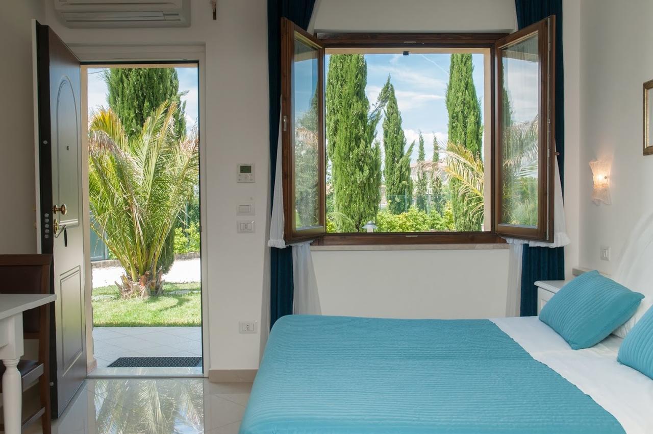 Agriturismo Il Casale Di Monica Rivotorto Eksteriør billede