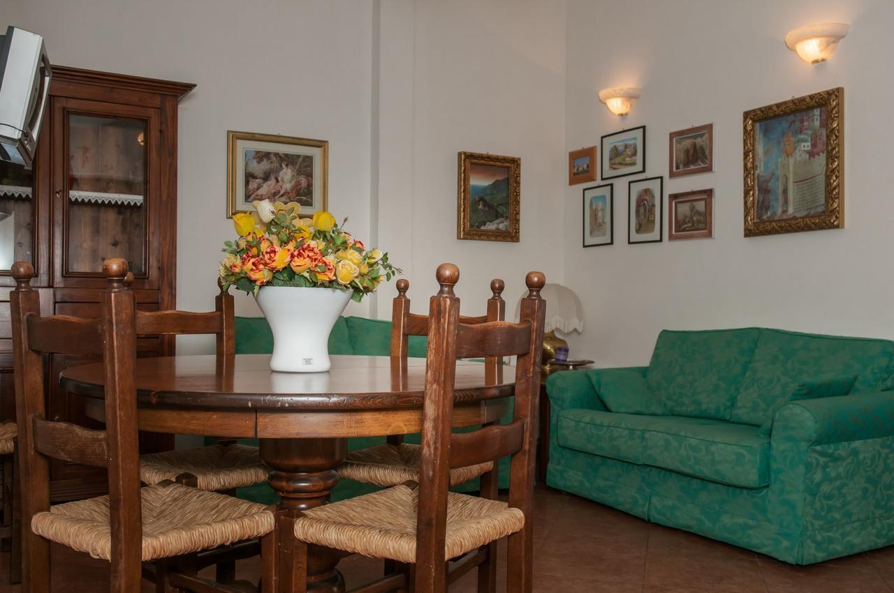 Agriturismo Il Casale Di Monica Rivotorto Eksteriør billede