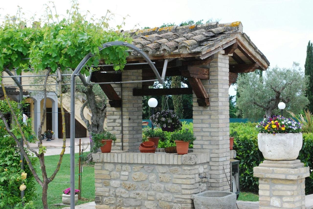 Agriturismo Il Casale Di Monica Rivotorto Eksteriør billede