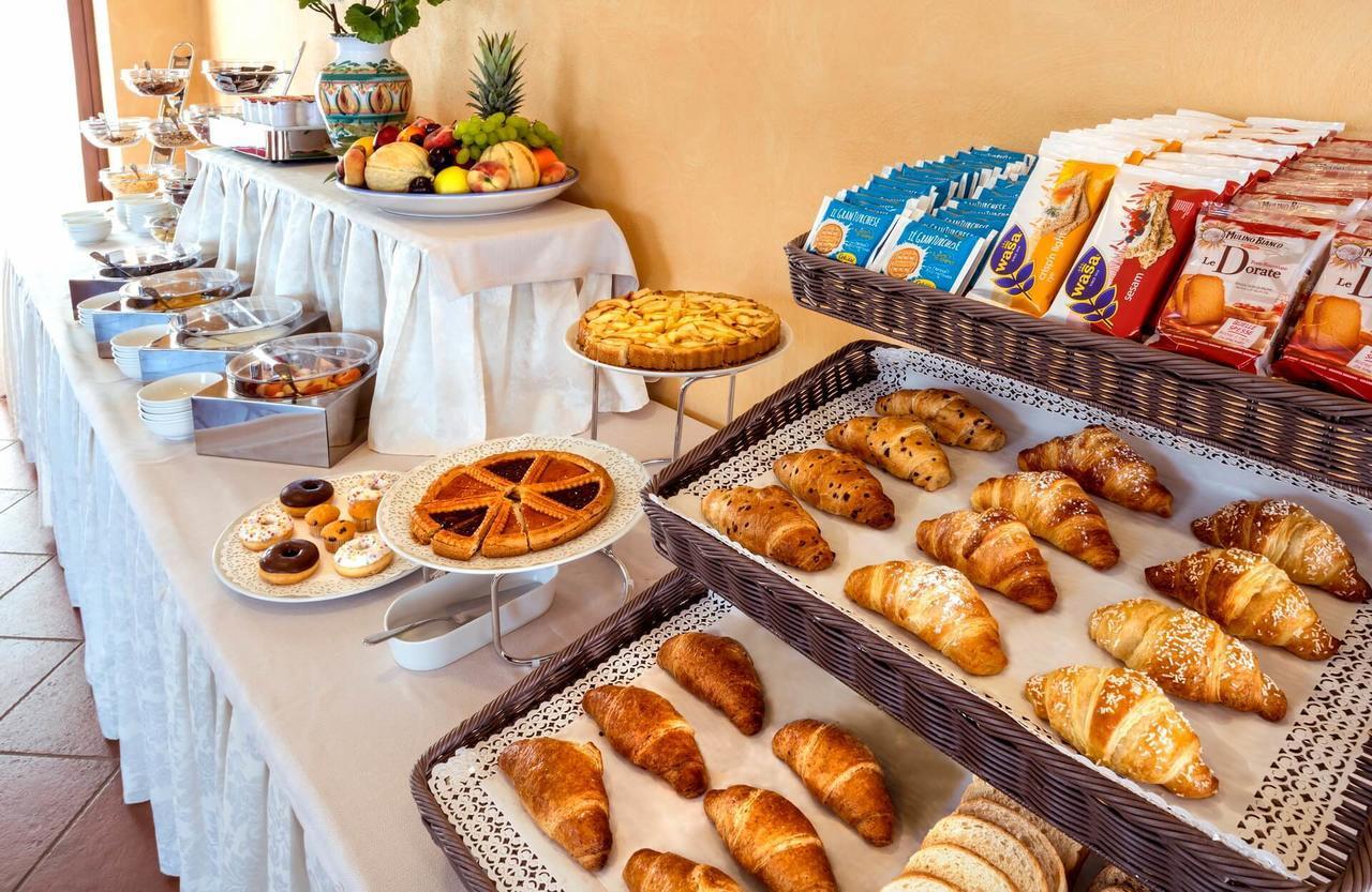 Agriturismo Il Casale Di Monica Rivotorto Eksteriør billede